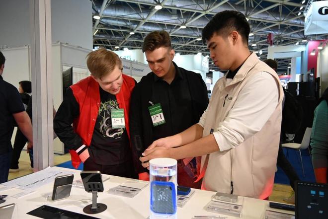 Sviaz消费电子盛会加速推进中国存储品牌出海新征程不朽情缘游戏入口梵想存储科技新品亮相俄罗斯2025(图3) Sviaz消费电子盛会加速推进中国存储品牌出海新征程不朽情缘游戏入口梵想存储科技新品亮相俄罗斯2025(图3)